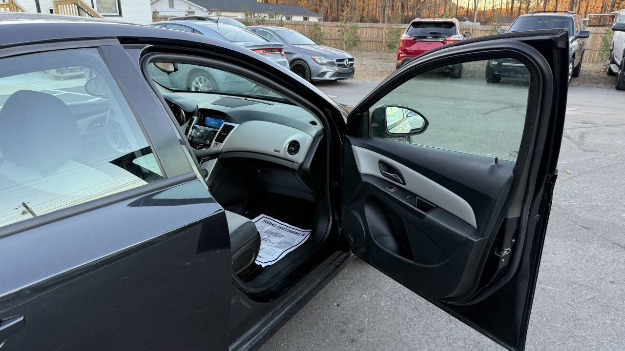 Used 2016 Chevrolet Cruze LS image 15