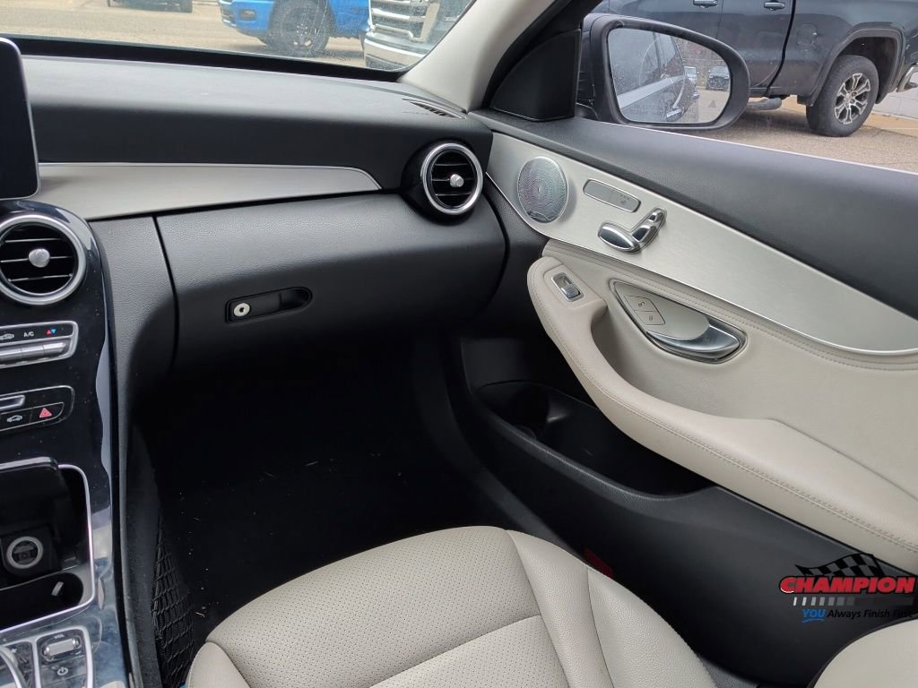 Used 2016 Mercedes-Benz C 300 4MATIC Sedan image 21