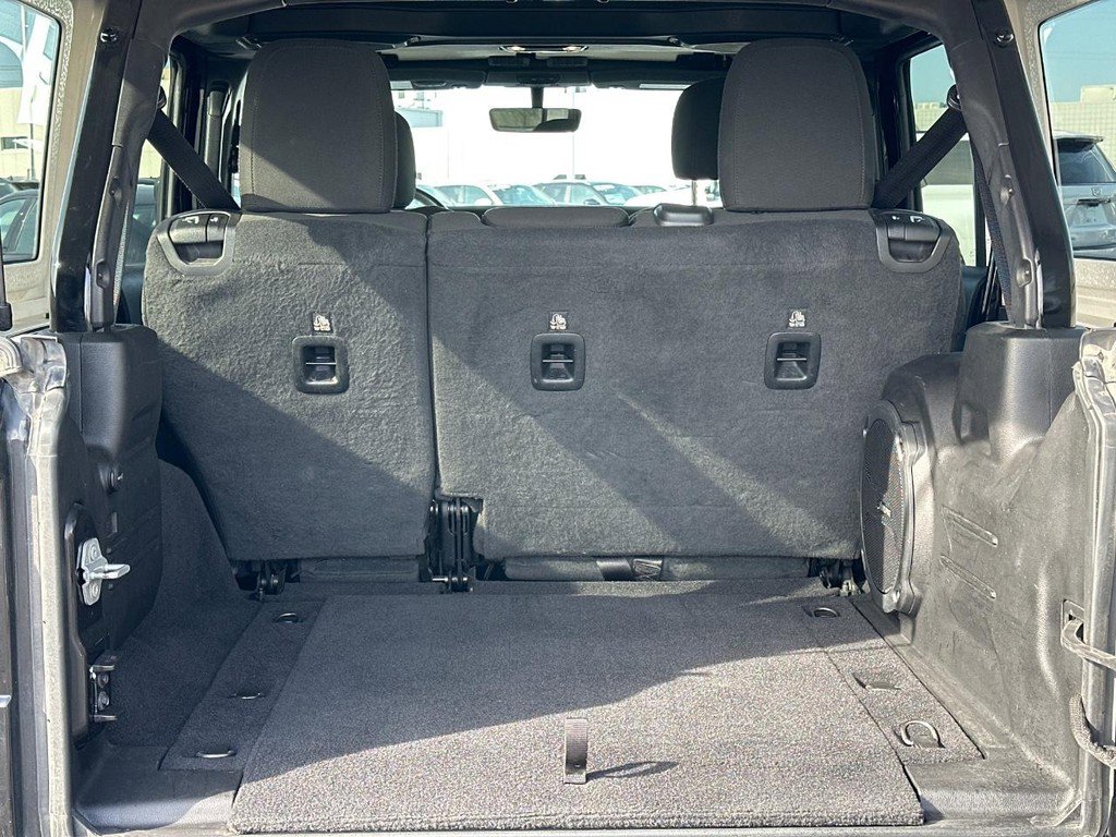 Used 2021 Jeep Wrangler Unlimited Sahara w/ Uconnect 4C Nav & Sound Group image 6