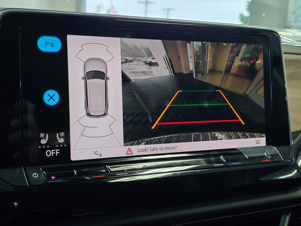 New 2026 Volkswagen Atlas SEL Premium R-Line image 26