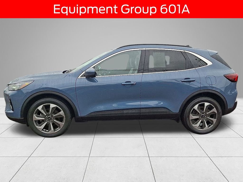 Used 2023 Ford Escape Platinum w/ Premium Technology Package image 7