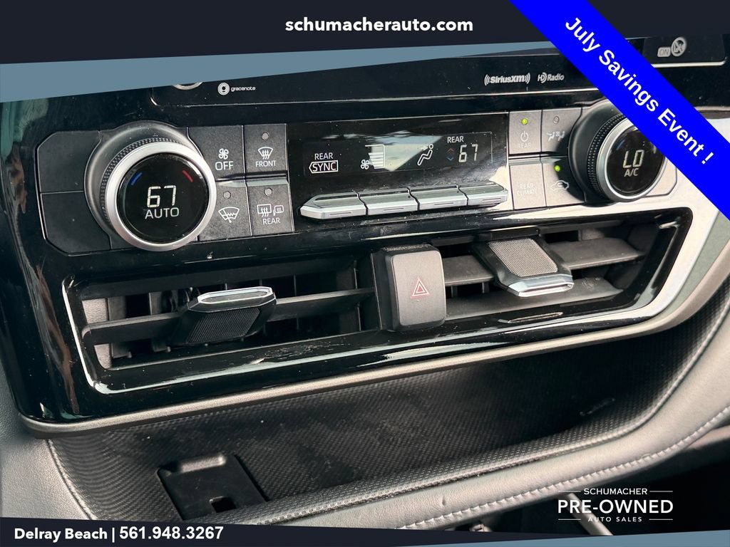 Used 2021 Toyota Highlander LE FWD image 20
