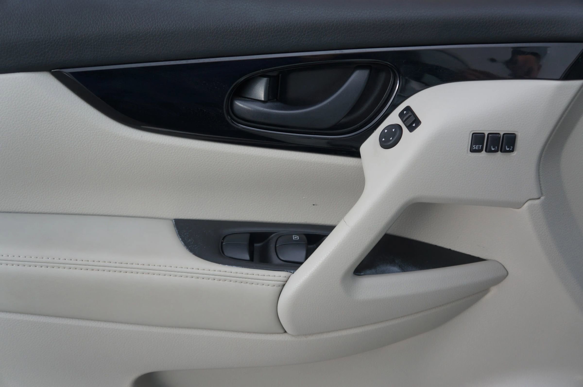 Used 2022 Nissan Rogue Sport SV w/ Technology Package image 25