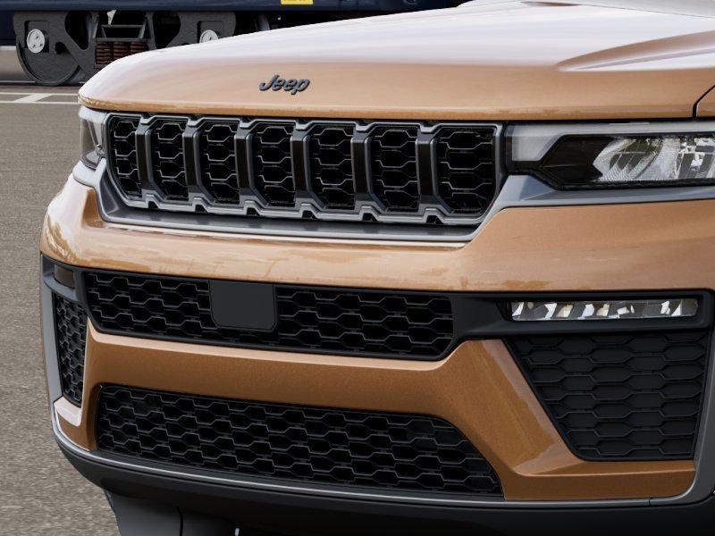 New 2026 Jeep Grand Cherokee Limited w/ Limited Altitude Package RWD image 11