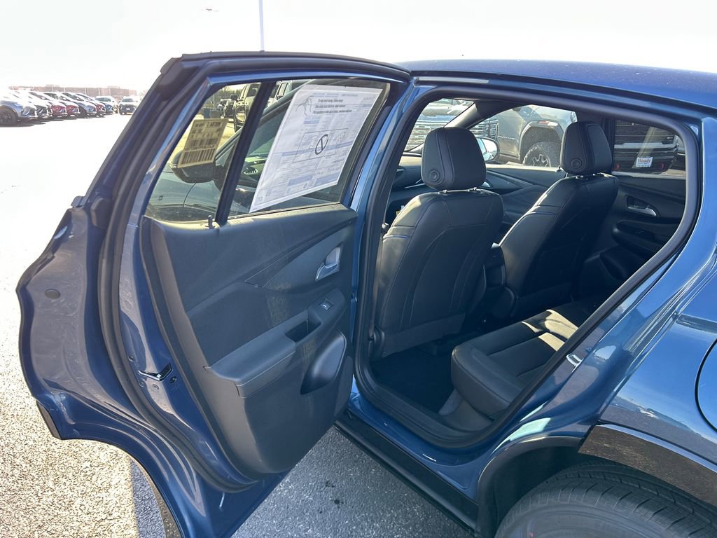 New 2026 Buick Envista Sport Touring FWD image 31