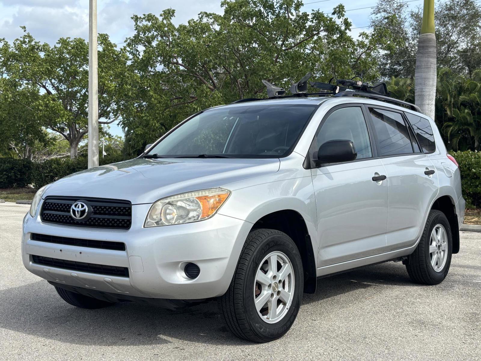 Used 2006 Toyota RAV4 2WD image 2