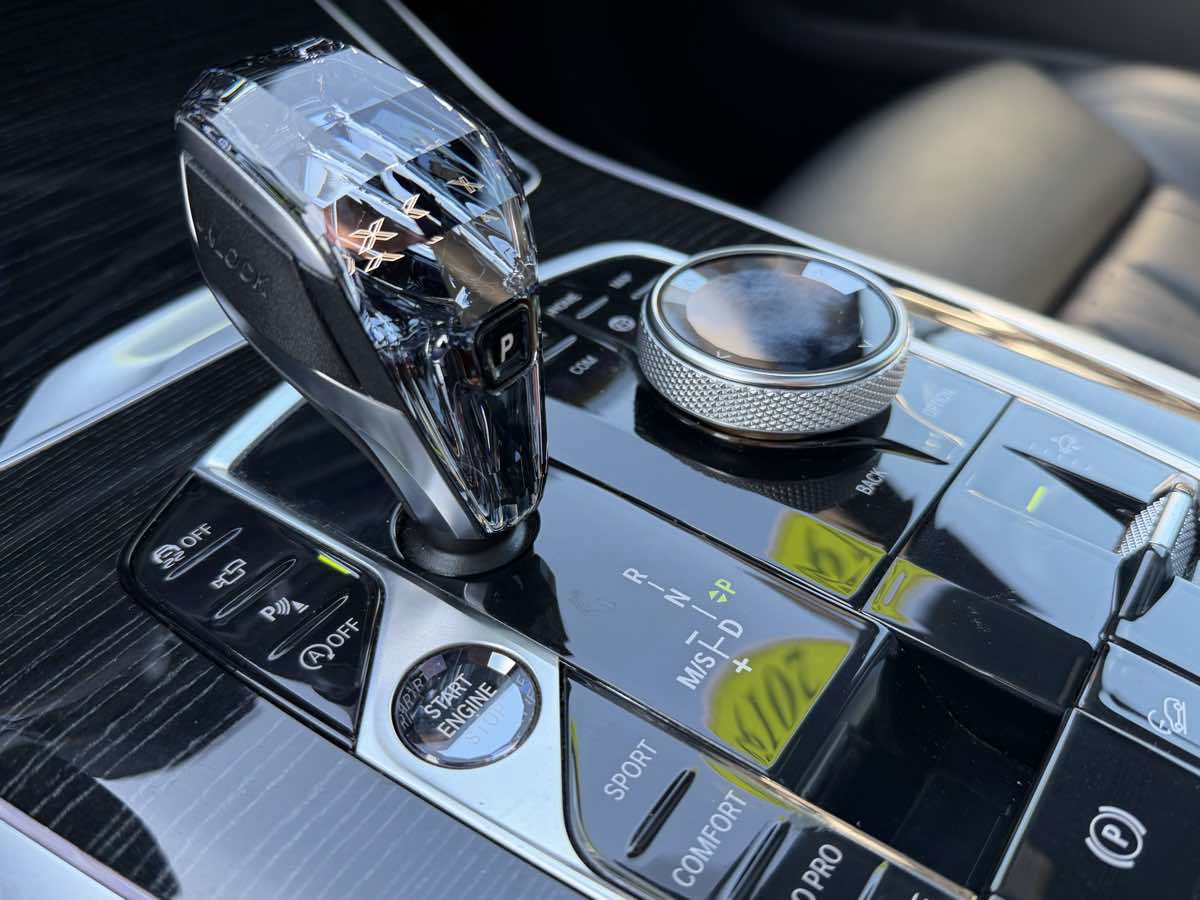 Used 2019 BMW X7 xDrive50i w/ Dynamic Handling Package image 54