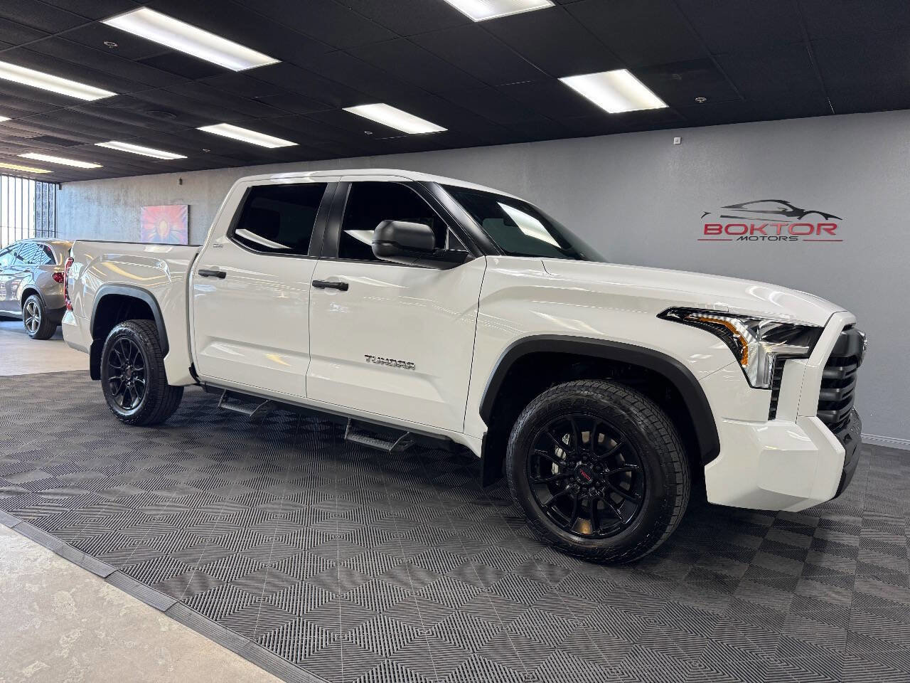 Used 2025 Toyota Tundra SR5 image 2