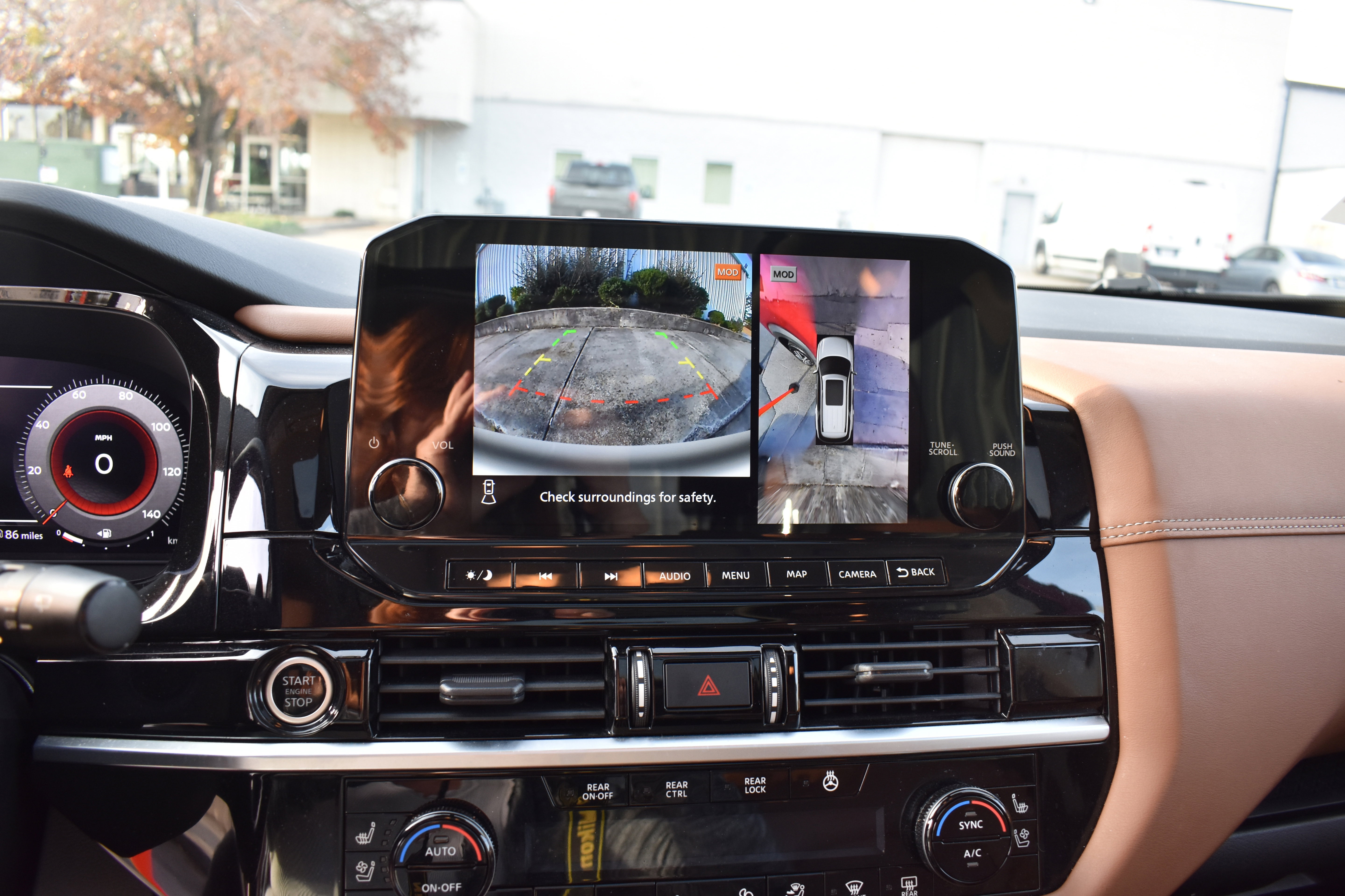 Used 2022 Nissan Pathfinder Platinum w/ Cargo Package image 24