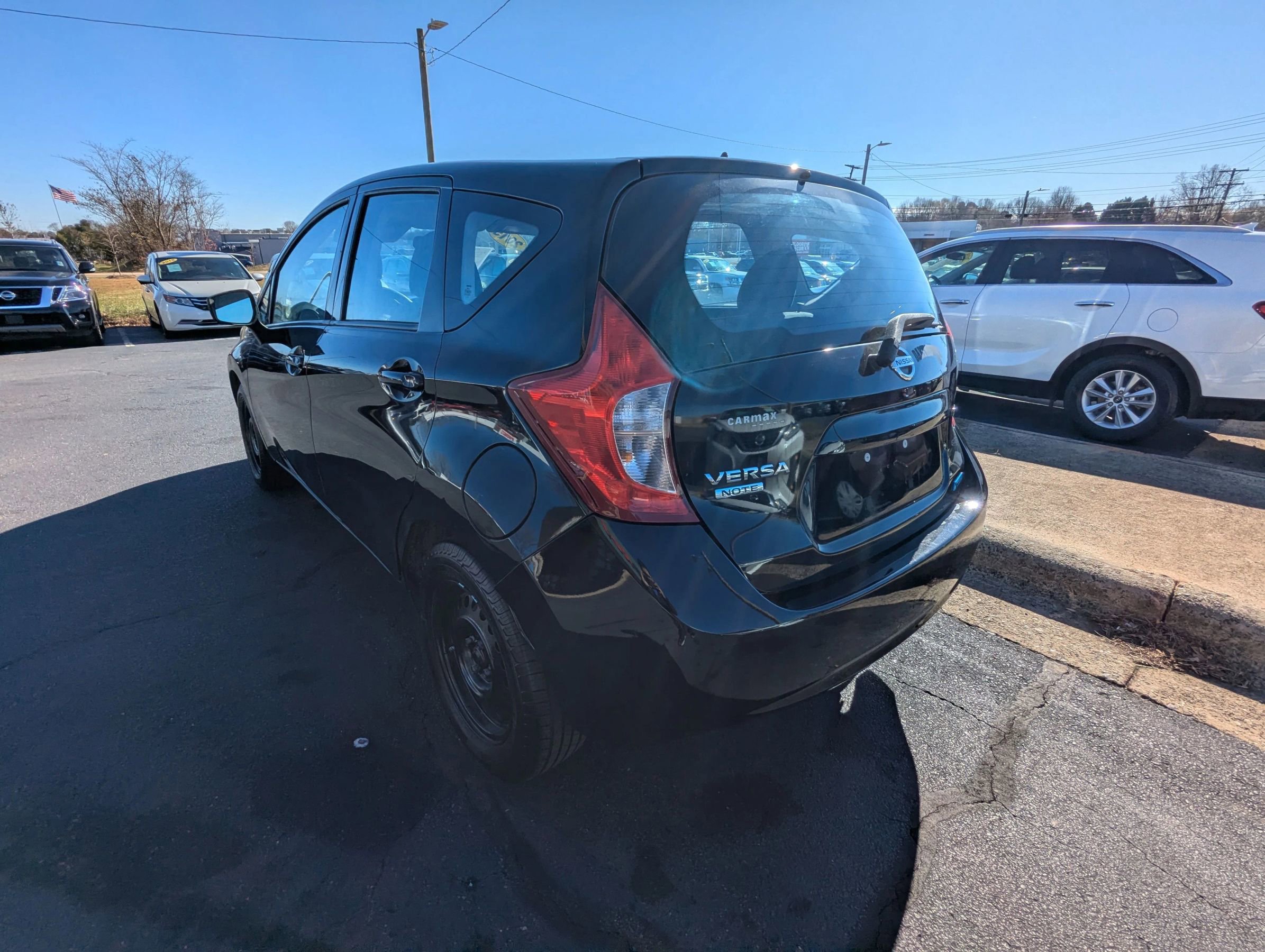 Used 2016 Nissan Versa Note SV image 5