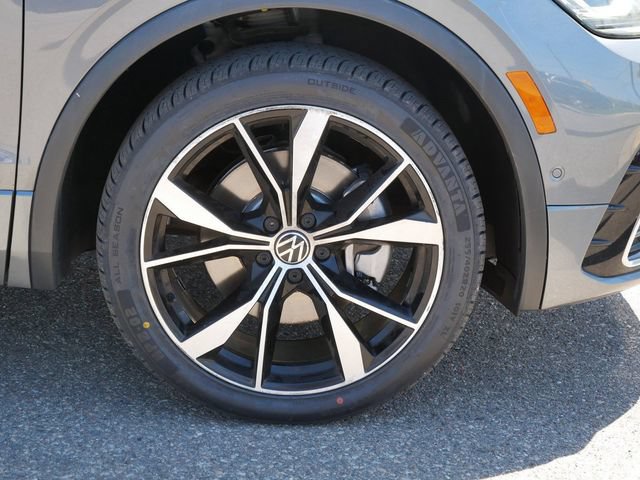 Certified 2023 Volkswagen Tiguan SEL R-Line AWD/4WD image 9