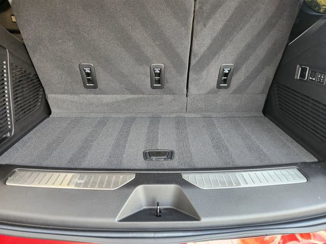 Used 2024 Chevrolet Tahoe High Country image 31