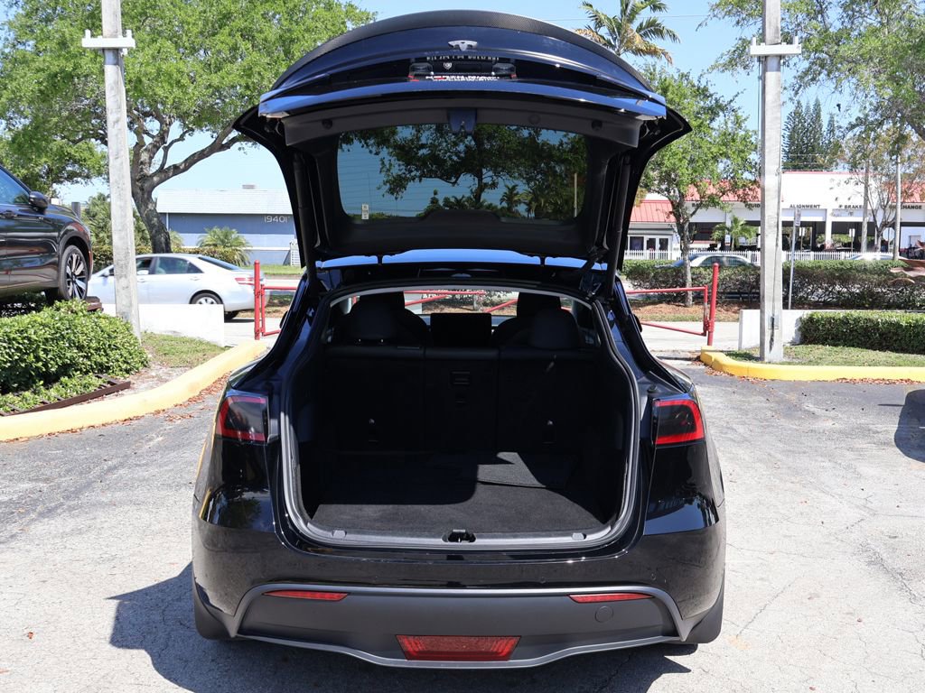 Used 2022 Tesla Model Y Performance image 19