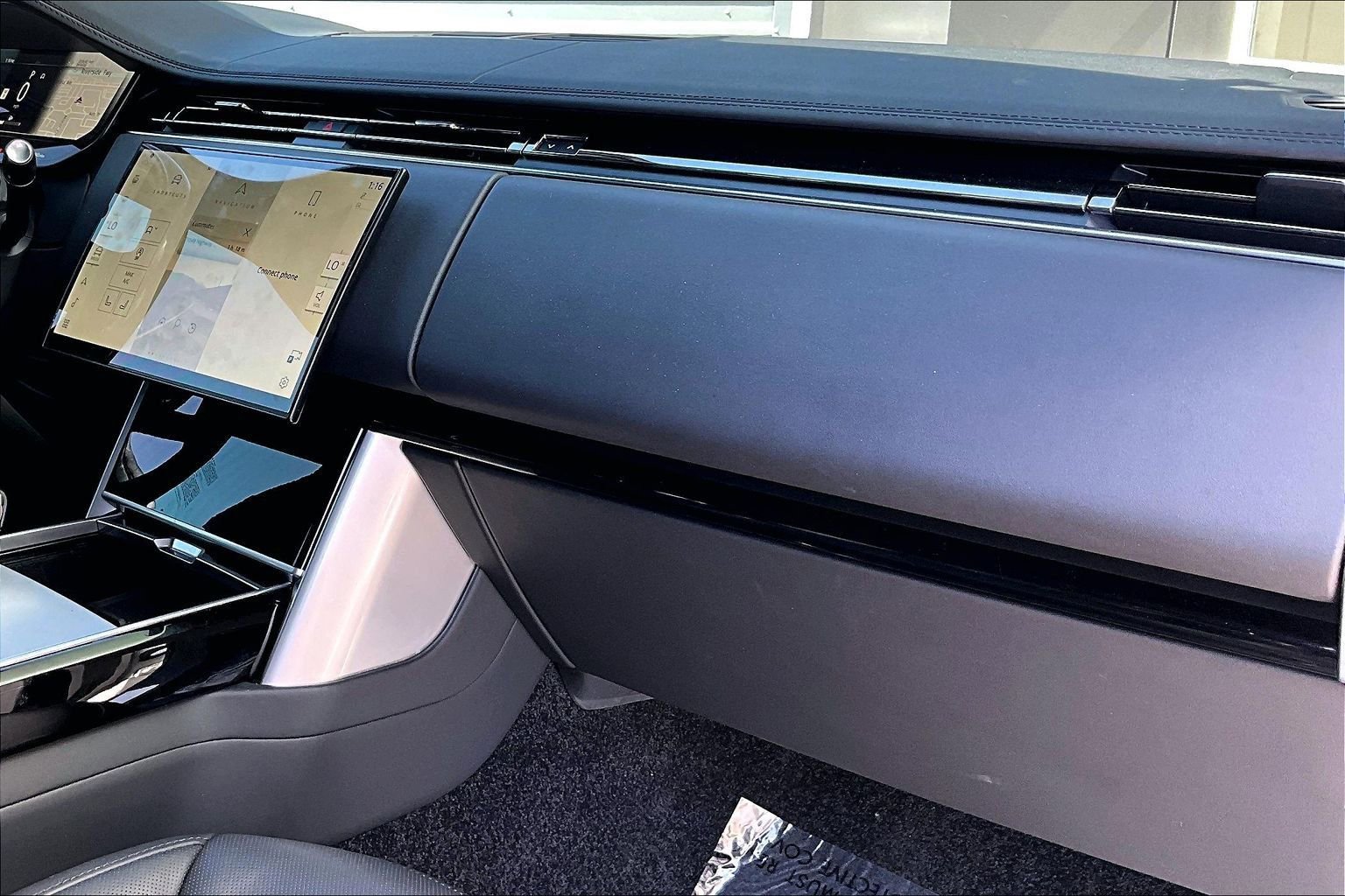 Used 2024 Land Rover Range Rover SE image 15