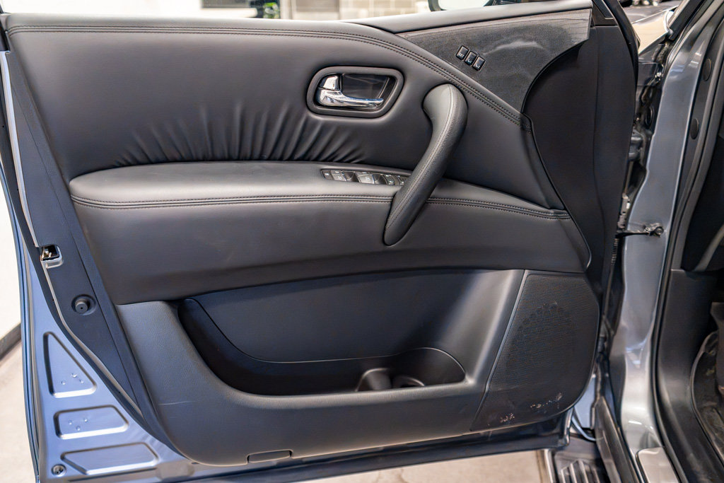Used 2024 Nissan Armada SL w/ Midnight Edition Package AWD/4WD image 39