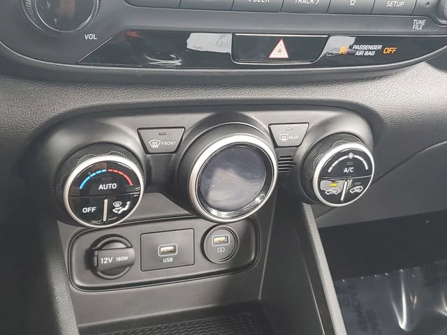 Used 2020 Hyundai Venue SEL FWD image 27