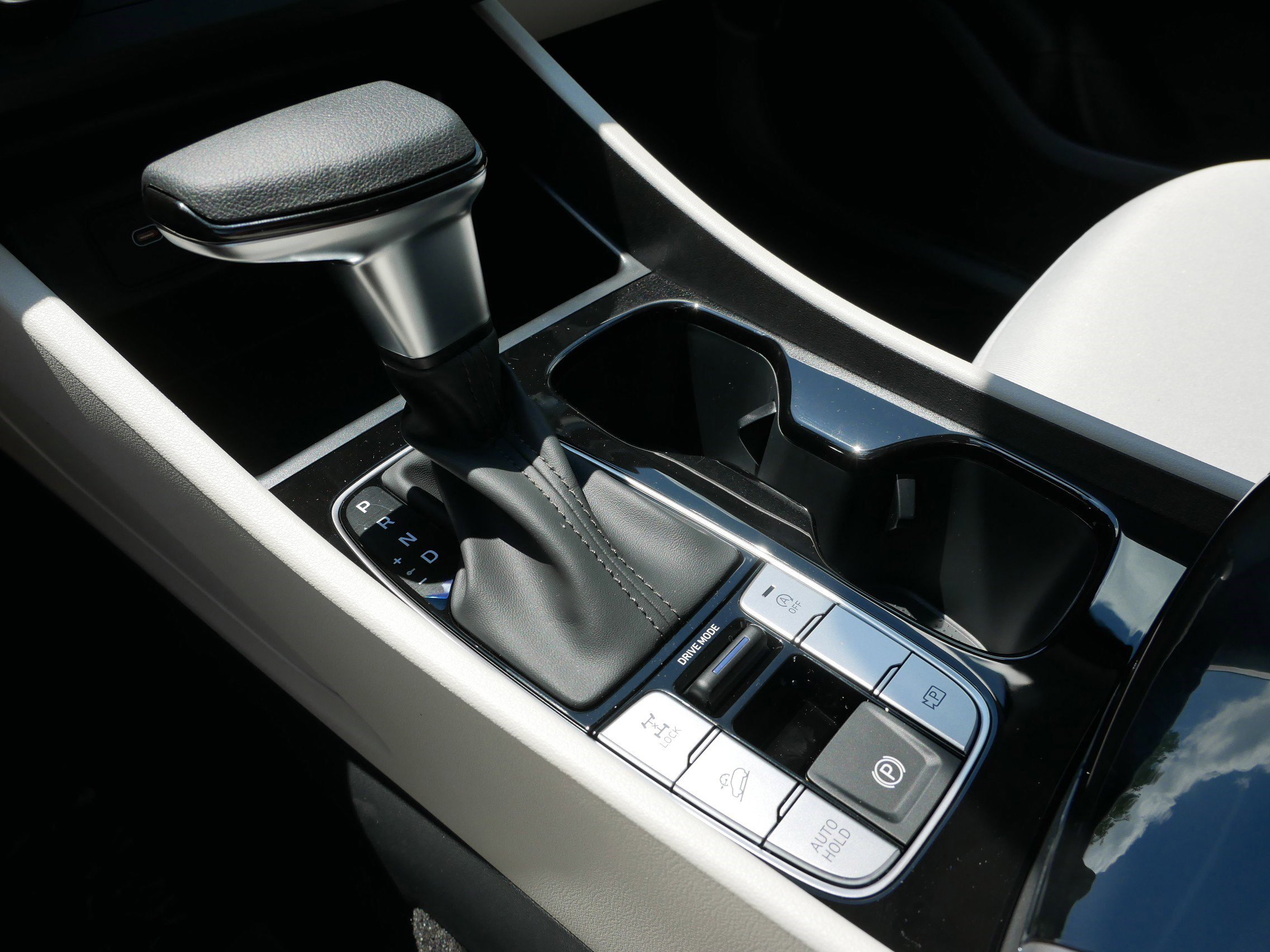 New 2026 Hyundai Tucson SE image 14