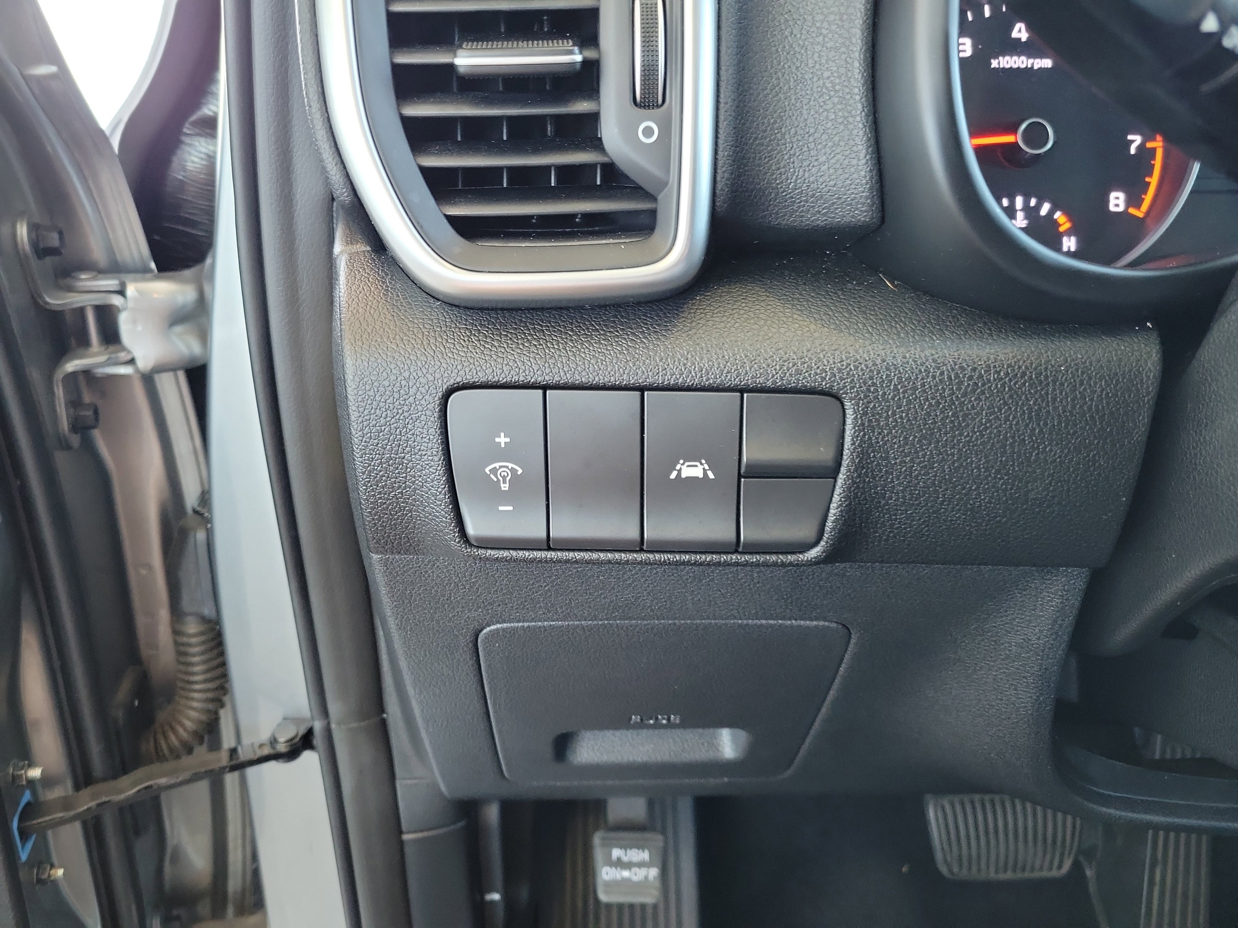 Used 2021 Kia Sportage LX image 15