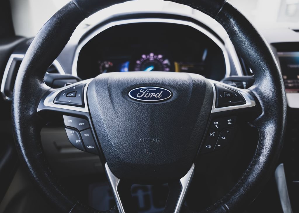 Used 2015 Ford Edge Titanium image 8