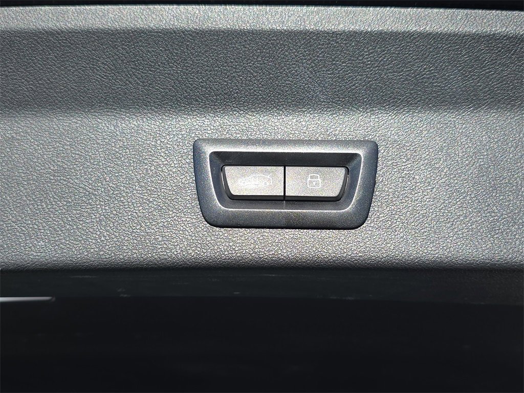 Used 2024 BMW X3 sDrive30i image 16