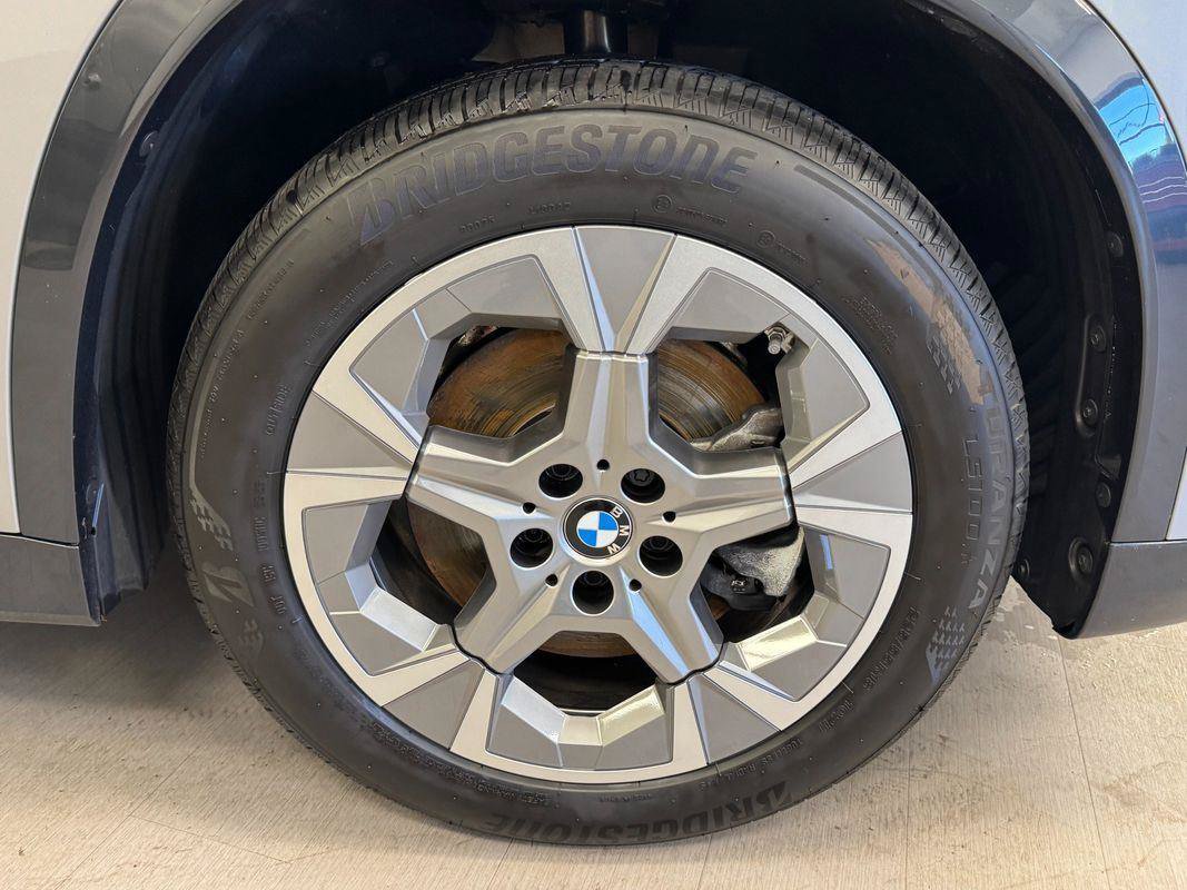 Used 2026 BMW X1 xDrive28i w/ Technology Package AWD/4WD image 37