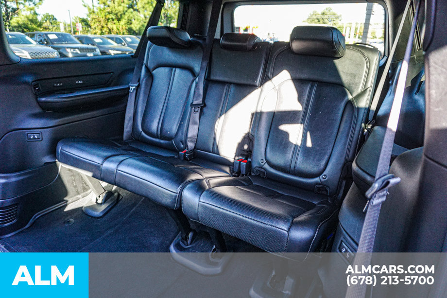 Used 2024 Jeep Wagoneer L Series II w/ Flexible Seating Group AWD/4WD image 21