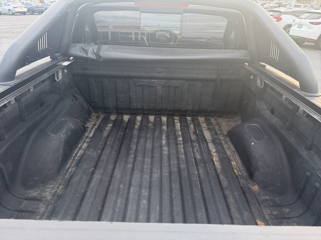 Used 2017 Chevrolet Colorado ZR2 image 23