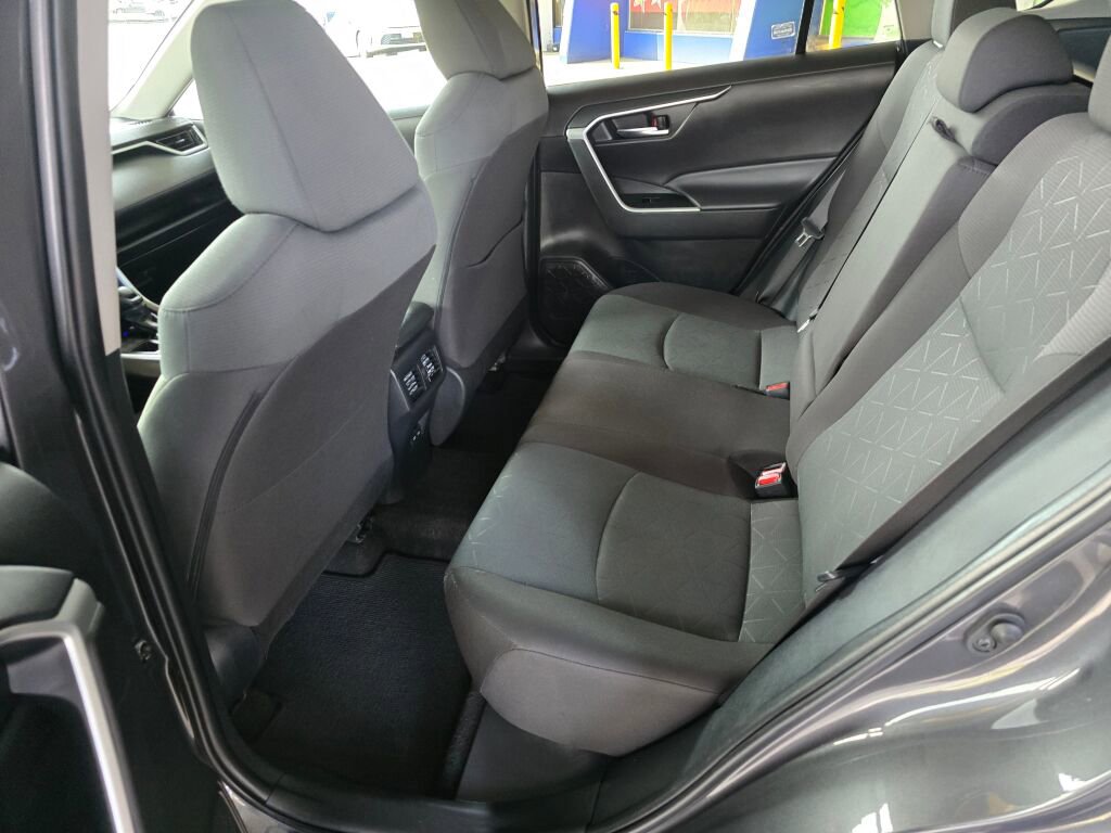Used 2024 Toyota RAV4 XLE w/ Convenience Package AWD/4WD image 18
