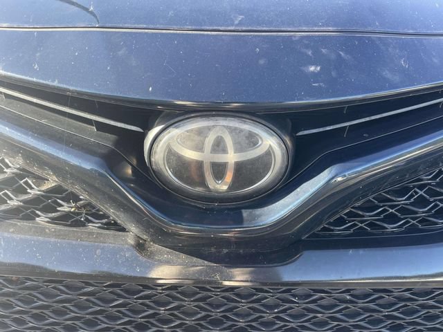 Used 2019 Toyota Camry XSE FWD image 4