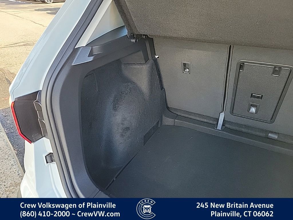 Certified 2023 Volkswagen Taos SE image 48