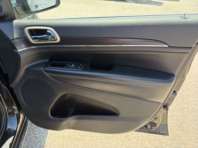 Used 2014 Jeep Grand Cherokee Limited AWD/4WD image 20
