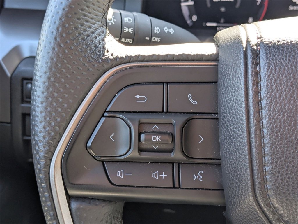 Used 2025 Toyota Tacoma TRD Off-Road image 16