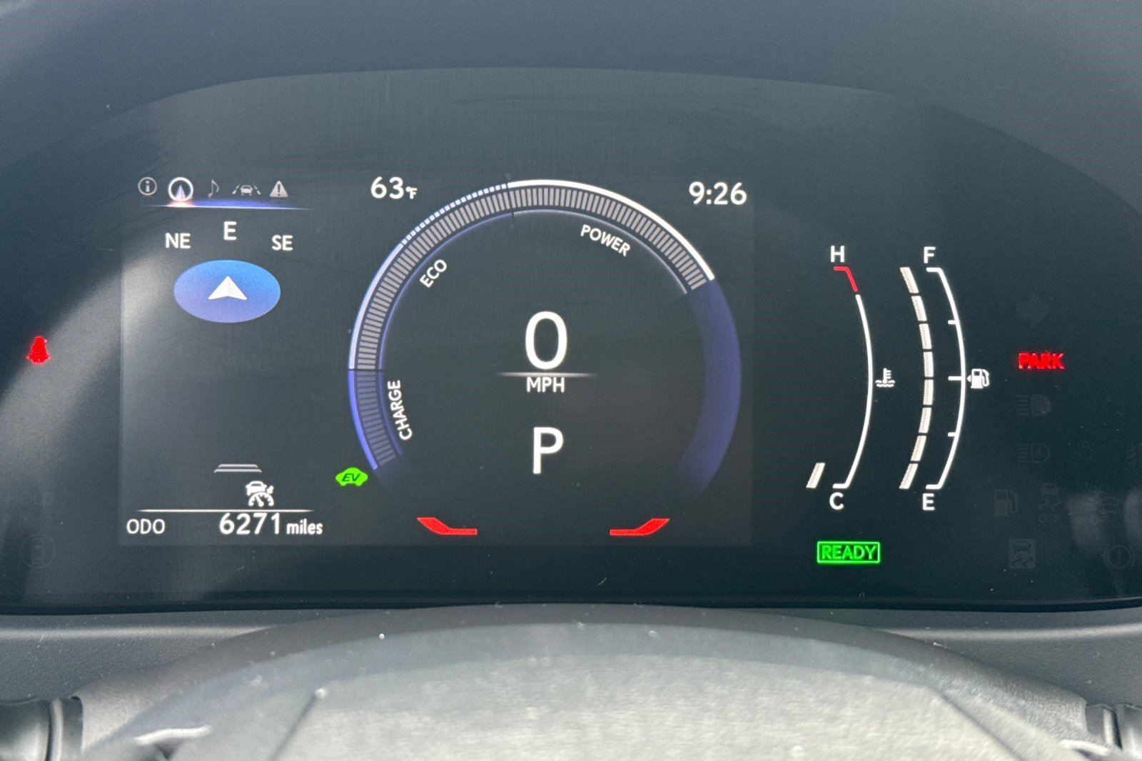 Certified 2025 Lexus UX 300h FWD w/ Accessory Package (Z2) image 18