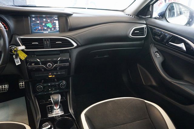 Used 2018 INFINITI QX30 Sport w/ Cargo Package image 13
