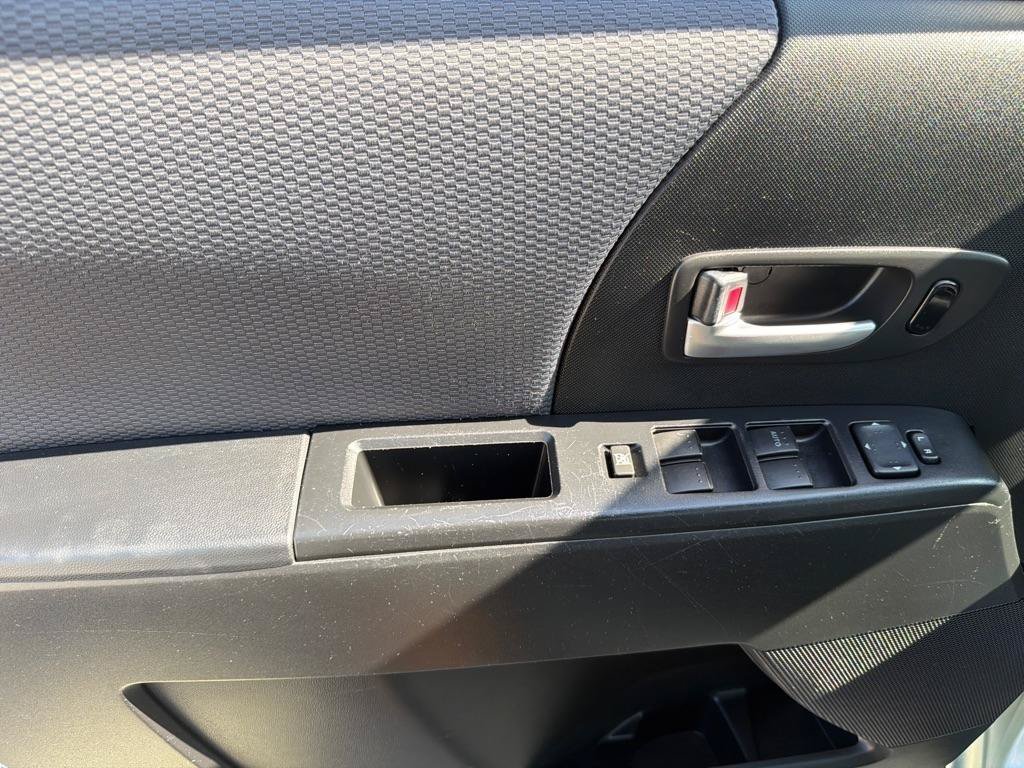 Used 2006 MAZDA MAZDA5 Sport w/ Popular Equipment Pkg FWD image 14