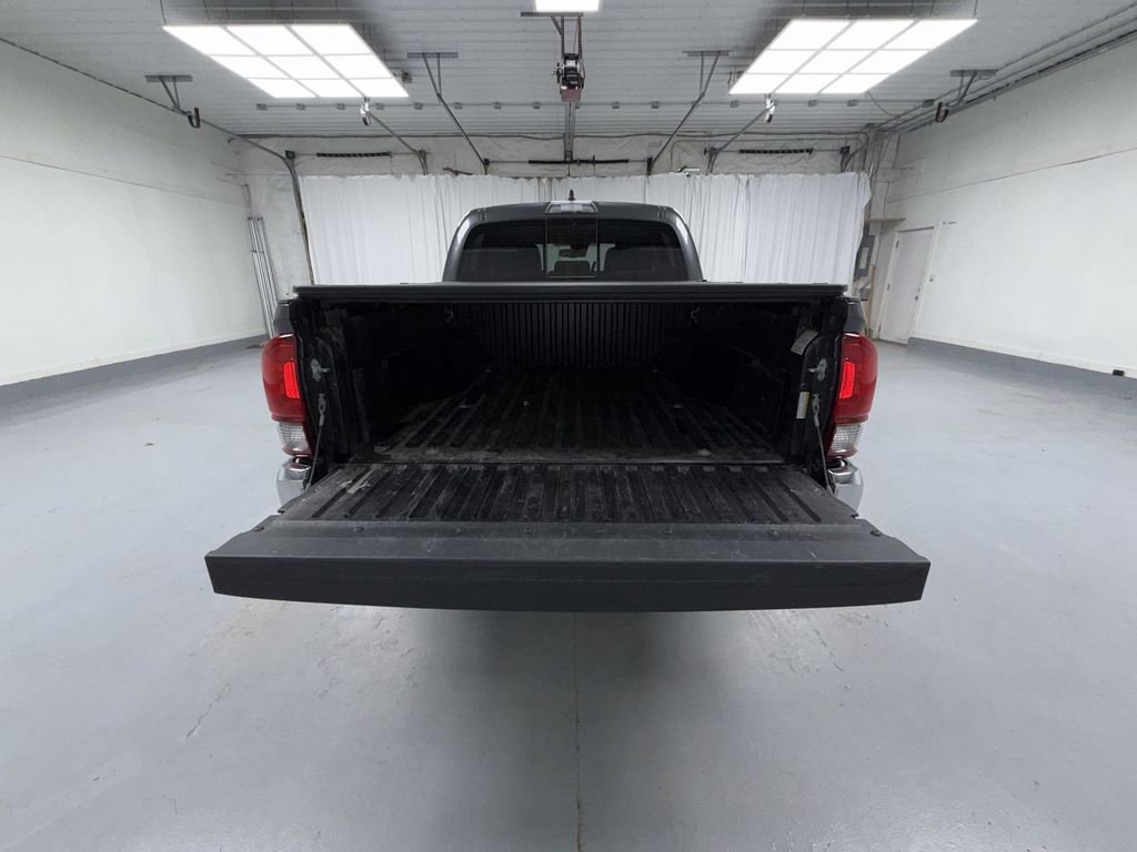 Certified 2023 Toyota Tacoma SR5 w/ Black Out Package (TMS) AWD/4WD image 14