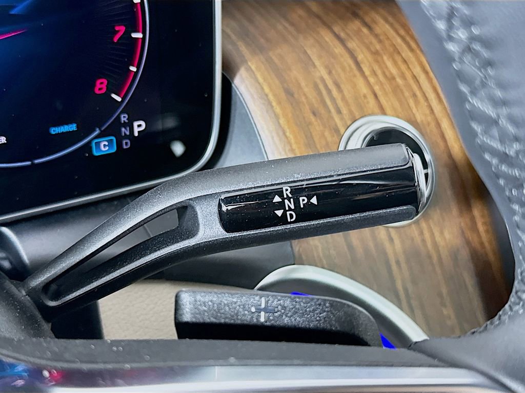 Certified 2025 Mercedes-Benz GLC 300 4MATIC image 17