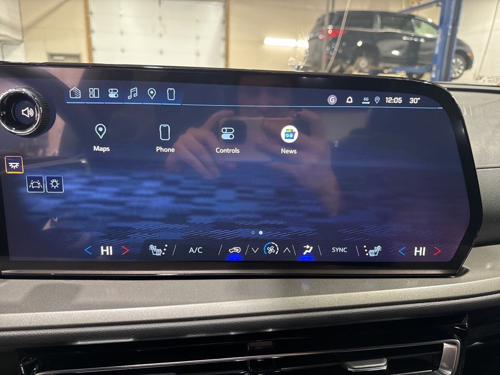 New 2026 Chevrolet Traverse LT w/ Midnight/Sport Edition image 30