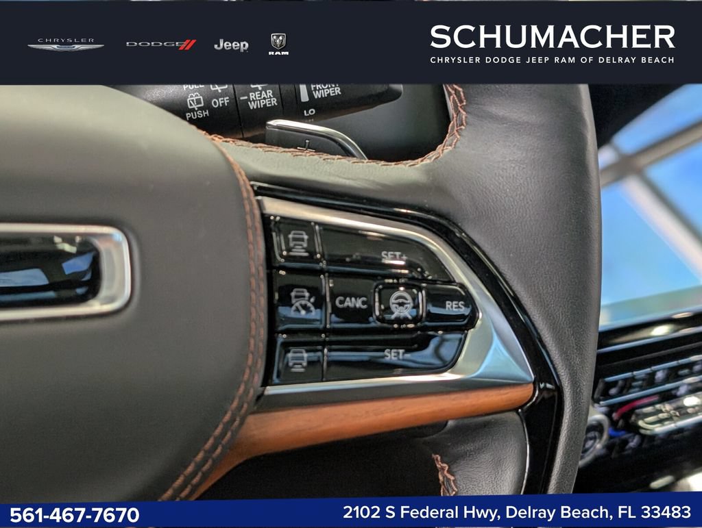 New 2025 Jeep Grand Cherokee Summit AWD/4WD image 23