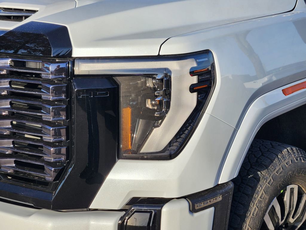 New 2026 GMC Sierra 2500 Denali Ultimate image 5