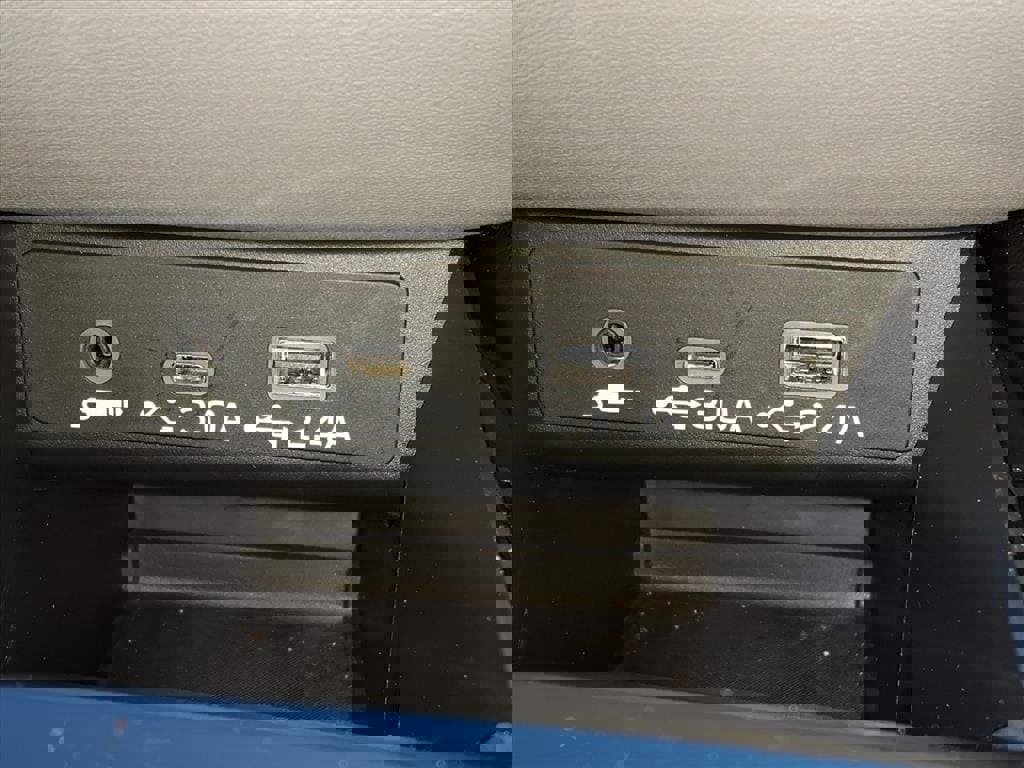 Used 2025 Subaru Outback Premium image 21