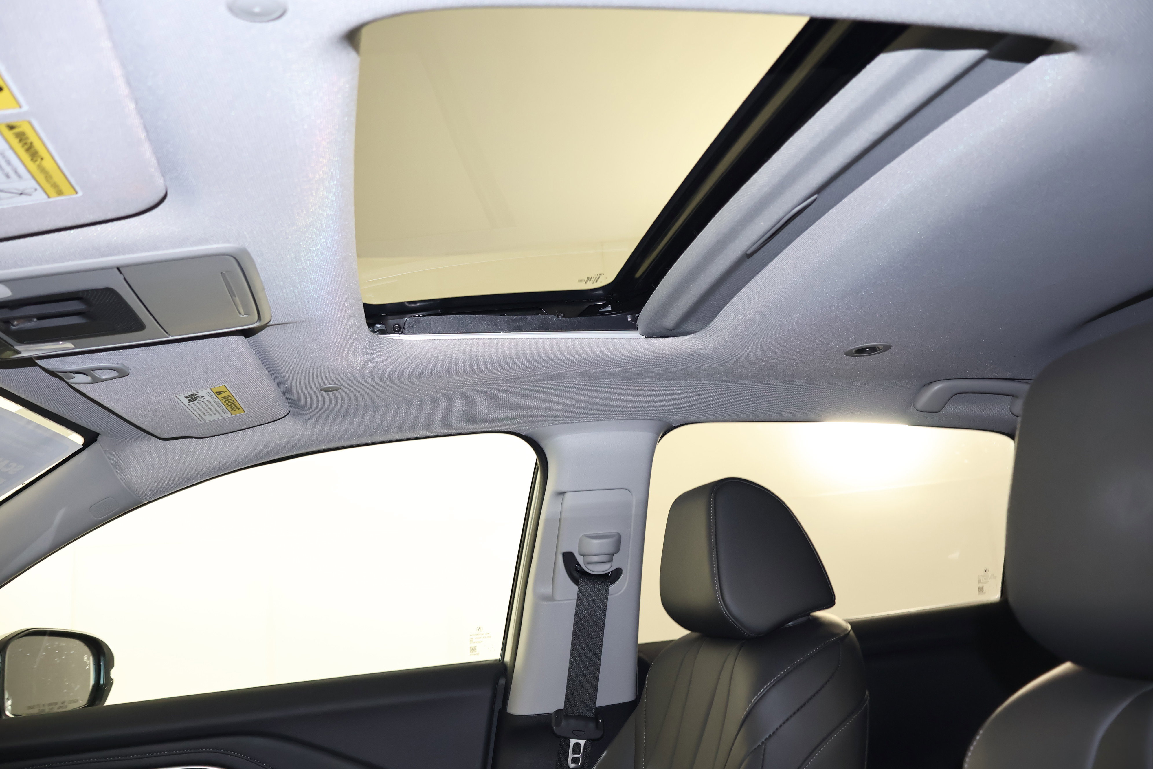 Certified 2025 Acura ADX AWD image 38