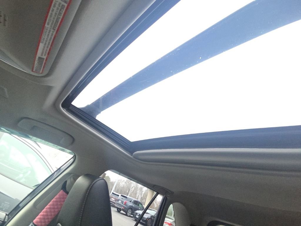 Used 2025 Toyota RAV4 Limited w/ Advanced Technology Package image 20