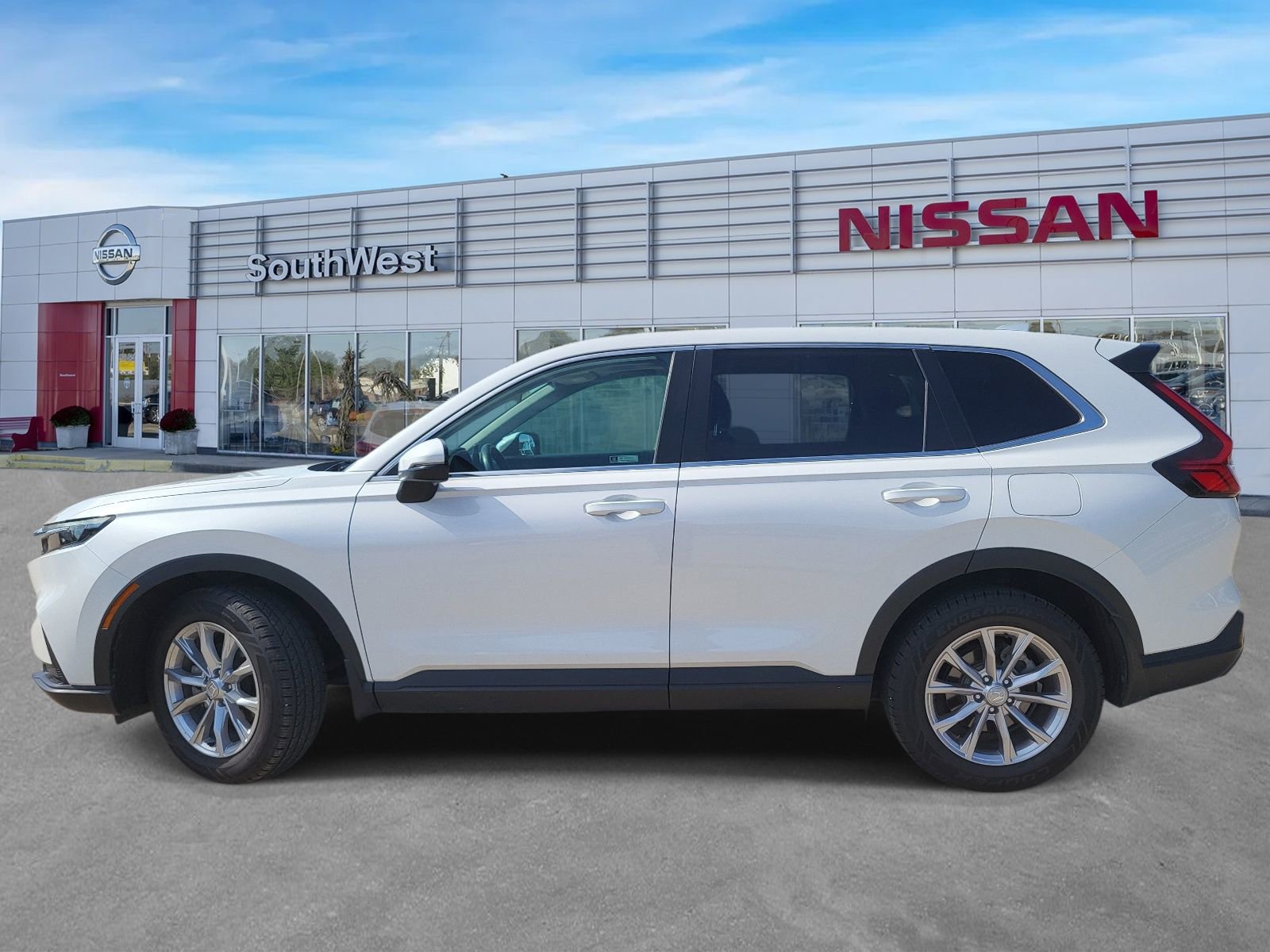 Used 2024 Honda CR-V EX image 8