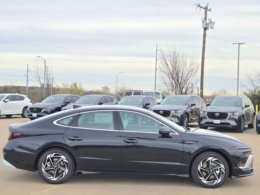 New 2026 Hyundai Sonata SEL image 3