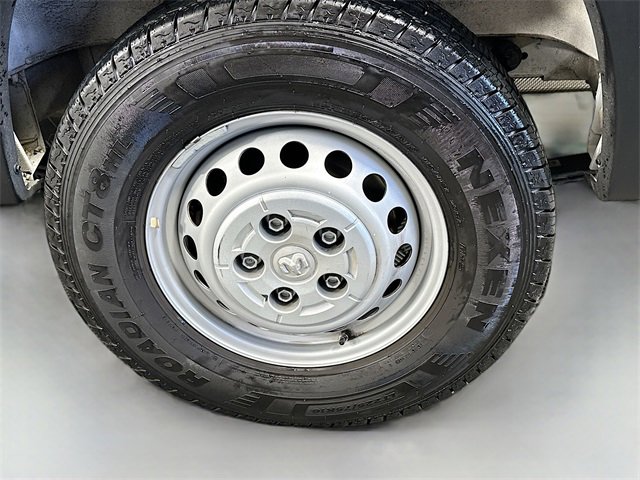 Used 2024 RAM ProMaster 2500 w/ Convenience Group image 28