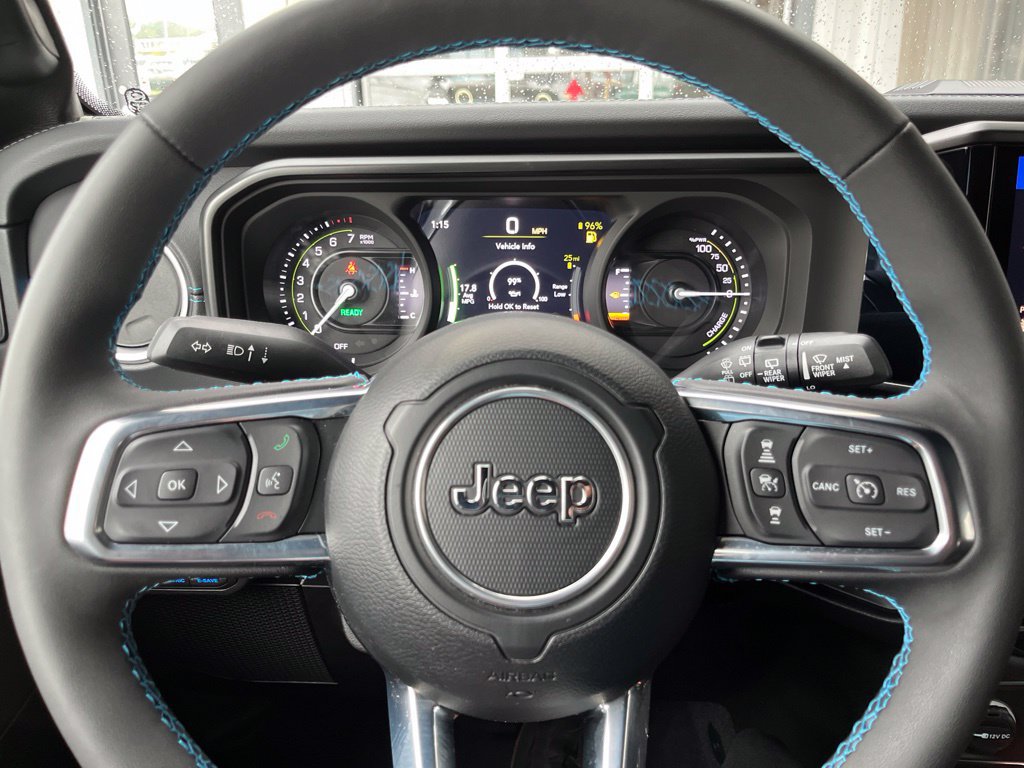 Used 2024 Jeep Wrangler High Altitude AWD/4WD image 92