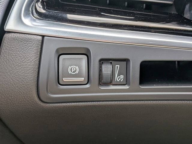 Certified 2024 Cadillac XT6 Premium Luxury AWD/4WD image 26