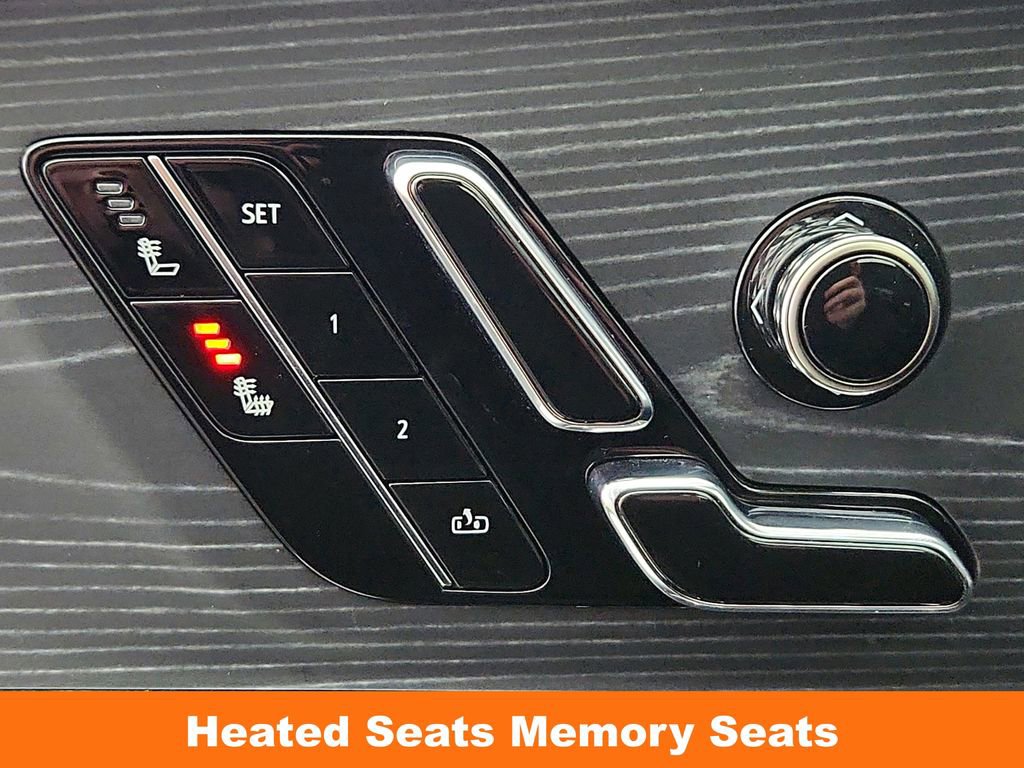 Used 2024 Cadillac Lyriq Sport AWD/4WD image 18