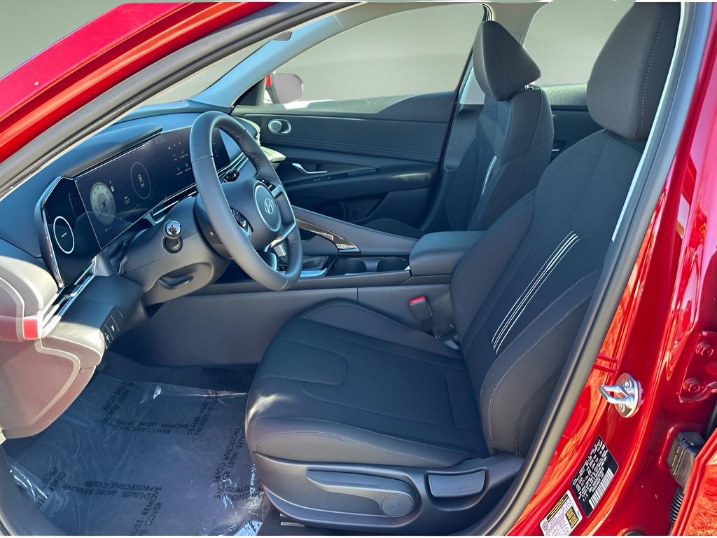 New 2025 Hyundai Elantra SEL image 20